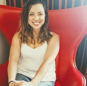 Meet your Posher, Hilda